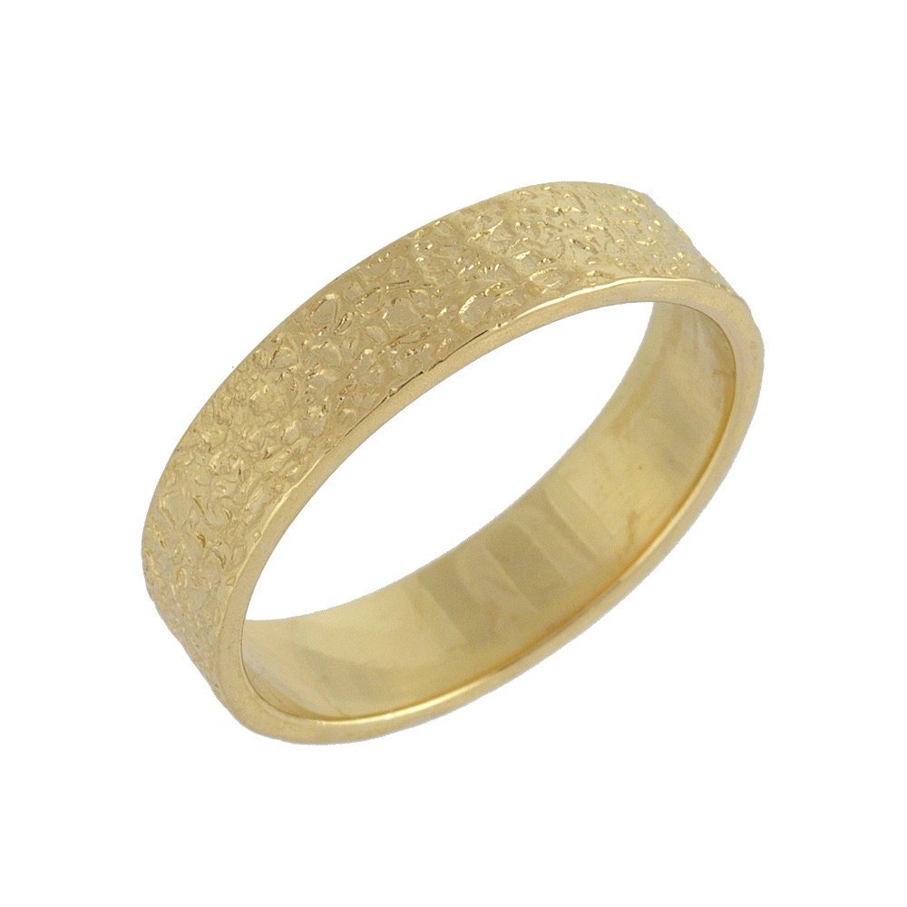 Matte Hammered Wedding Band in 14k Yellow Gold