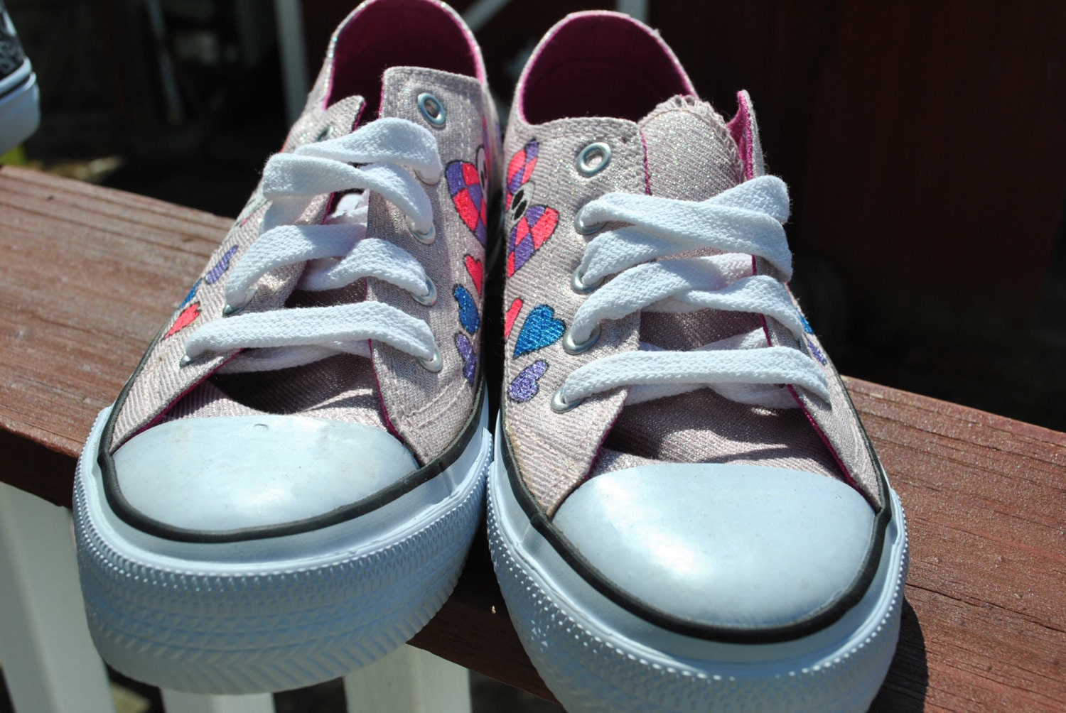 HELLO KITTY Hearts and Skull bow size 7.5 Hand painted sneakers