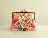 Gorgeous floral Frame pouch Clasp purse Pink