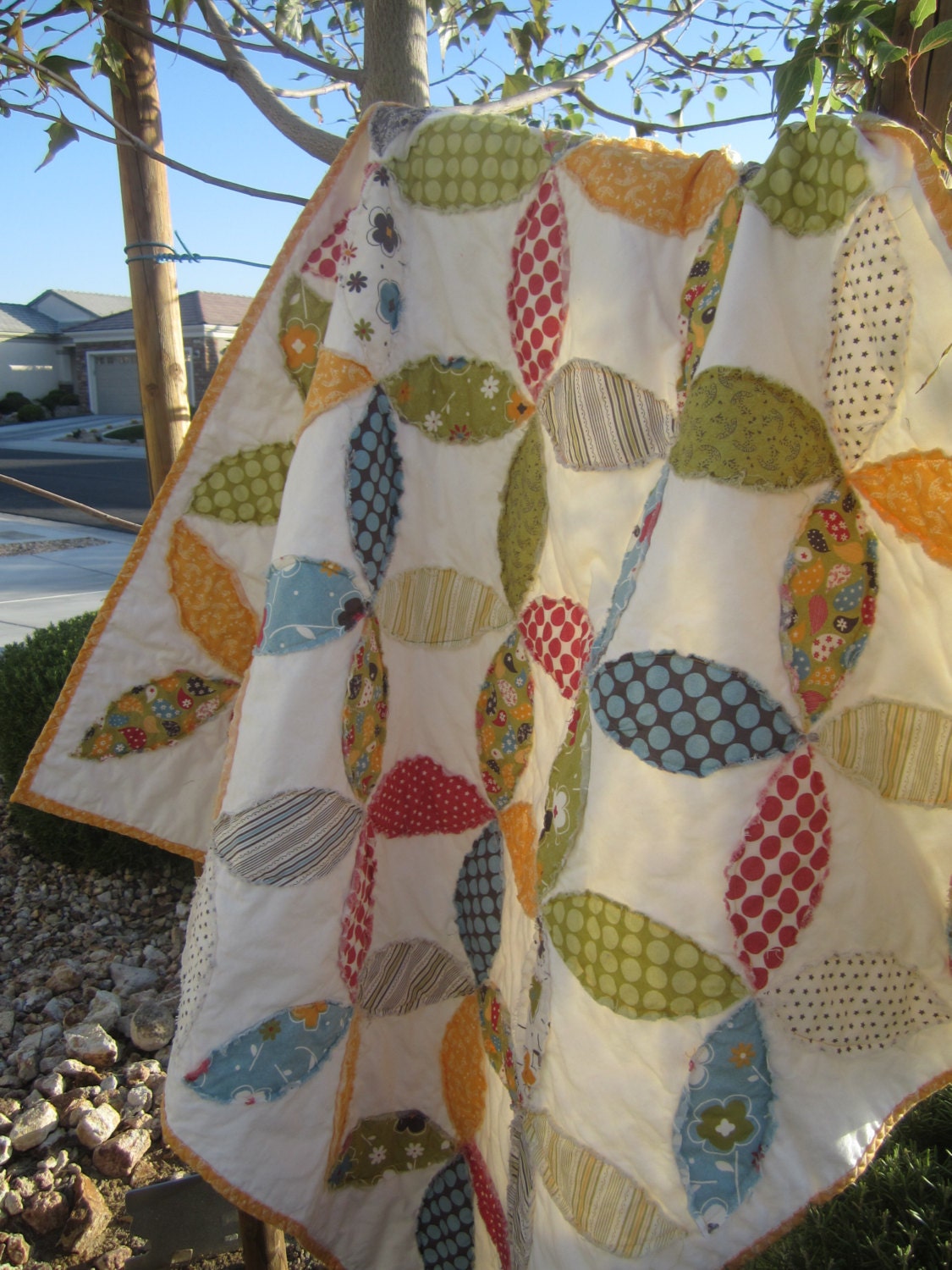 Happy Baby............A Fray Edge Circle Quilt