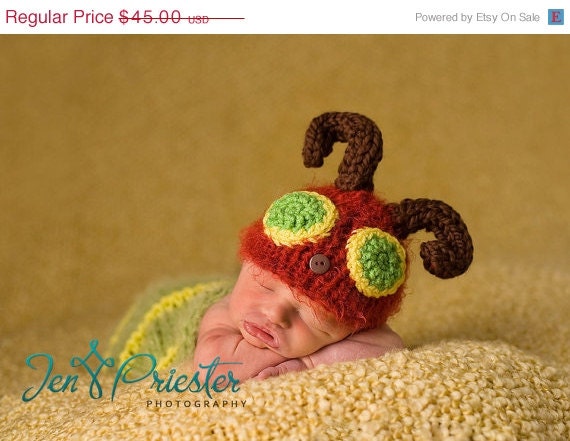 Sale 20% off now Sale 25 Percent Off  Caterpillar Newborn hat and cocoon set photography prop