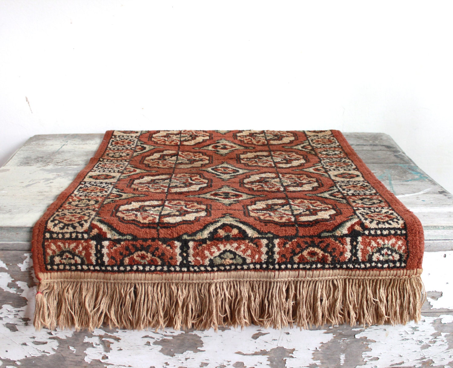 vintage rug, 2'x3'