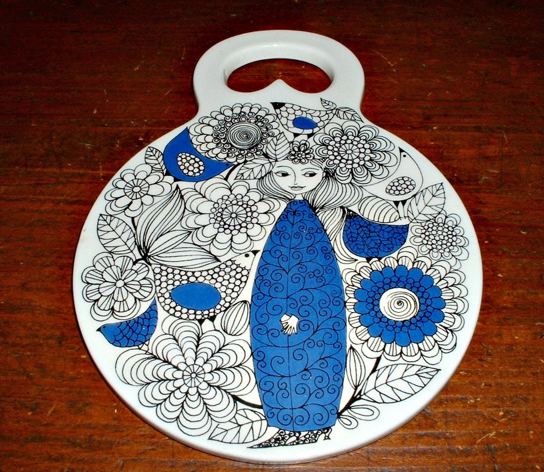 Arabia Finland Pastoraali Esteri Tomula  Wall  Plate Chopping Board