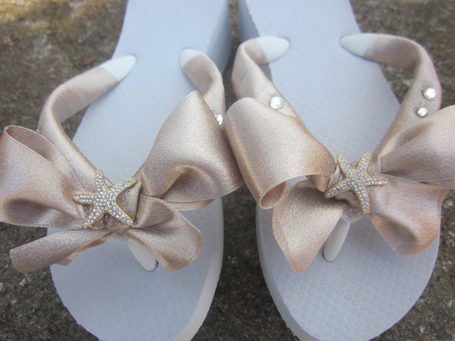 Wedding Flip Flops/Shoes for Bride,Bridesmaids.Gold Rhinestone STARFISH. Champagne Ribbon.Beach Wedding. White Flip Flops.