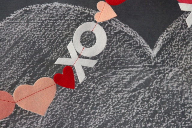Valentine Day XO garland