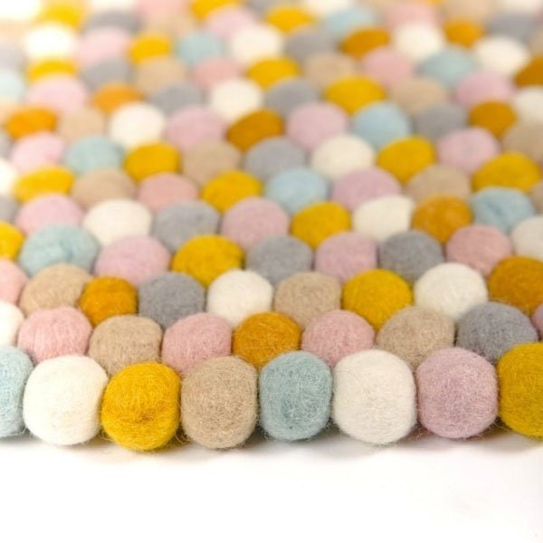4.5ft Round Felt Ball Rug
