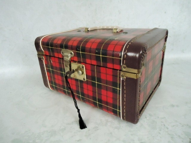Red Hard Plaid Train Case - Vintage Tartan Small Hard Shell Luggage - Retro Make Up Case