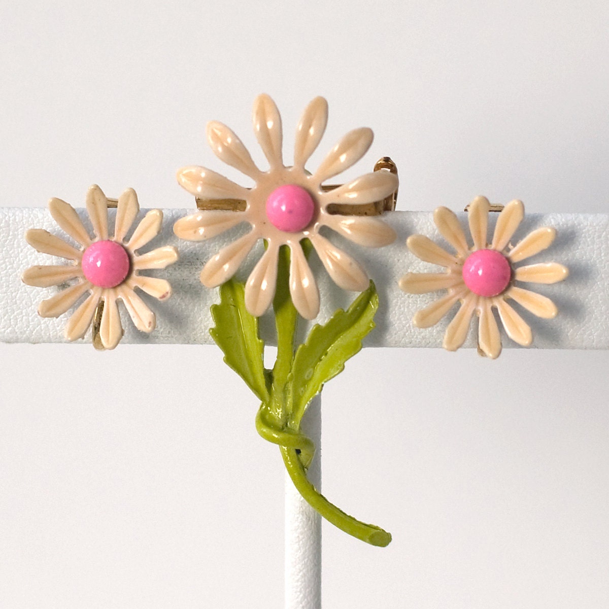 Vintage Hand Painted Enamel Daisy Pin and Earring Set