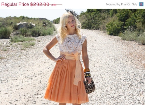 20% Off MEMORIAL DAY SALE Vtg 1950s 50s Peach Crochet Party Prom Dress w/ Bow S/M