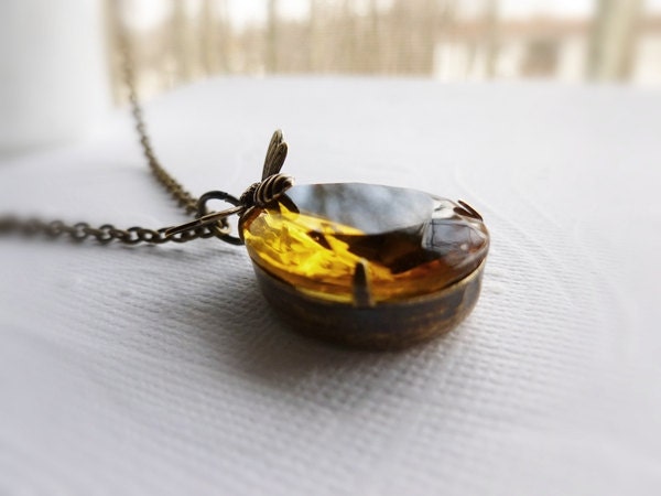 Honey Bee Necklace - Topaz