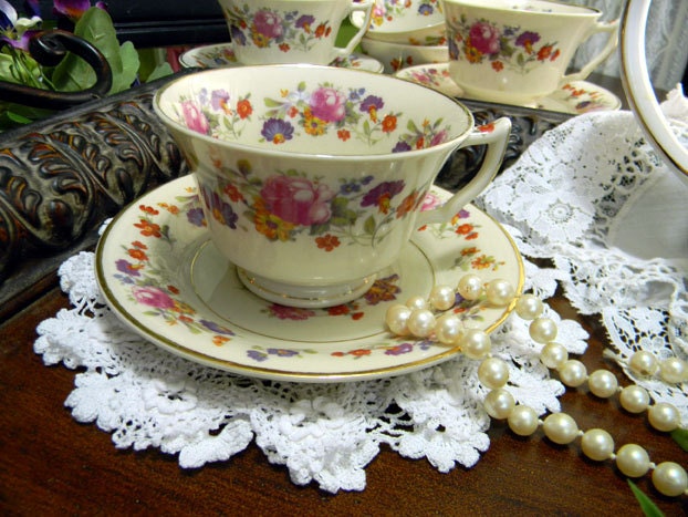 One Old Ivory USA Tea Cups Saucers - 9267