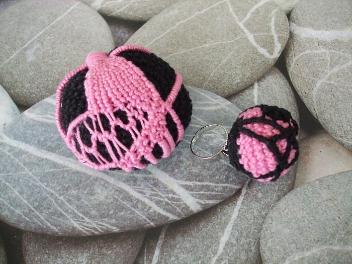 Romaniana Point Lace Boho Fiber Crochet Brooch