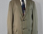 1950s early 1960s / Wash n Wear /  Olive Grey Sack Cut Sport Coat / Narrow Lapel / 3/2 Roll / PALM BEACH  Jacket. Petal Lining.