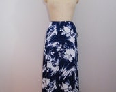 Vintage 1960s Long Maxi Skirt / Blue and White Floral / Size 28
