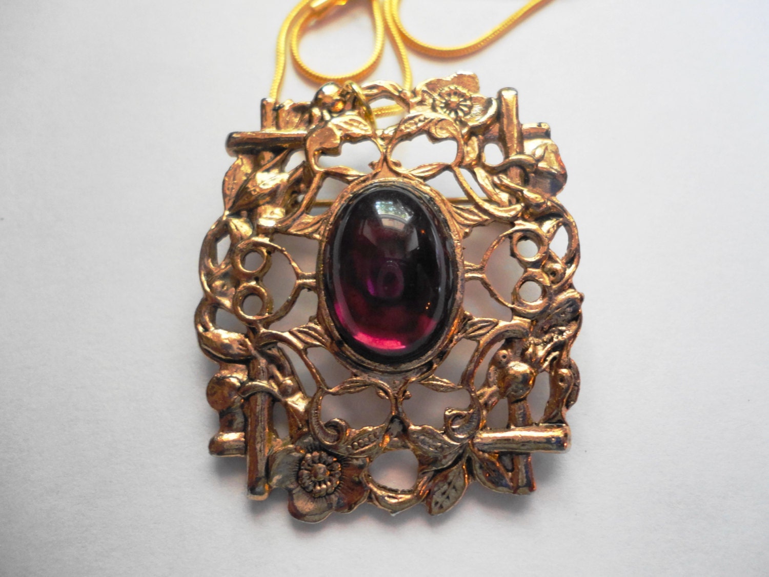 Metalwork Necklace With Beautiful Stone