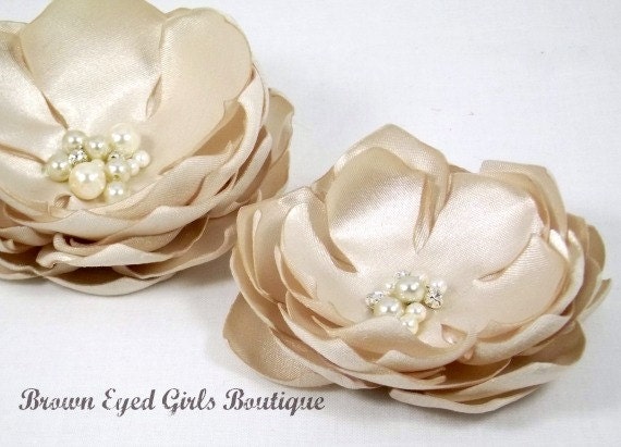 Champgne Bridal Flower Hair Clip Duo, Champagne Wedding Hair Accessory, Champagne Fascinator, Champagne Bridal Head Piece