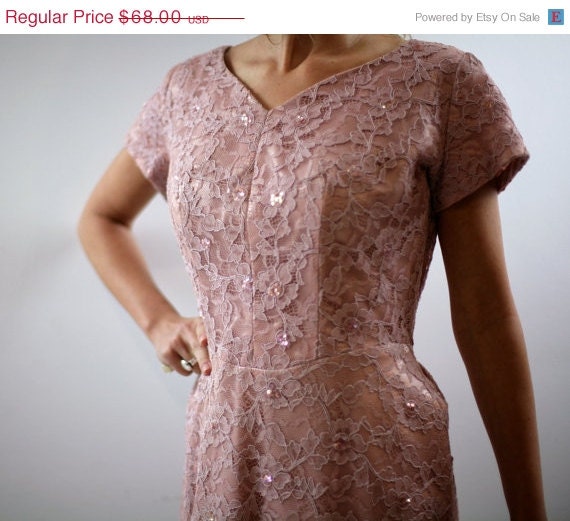 ON SALE Vintage Dress in Dusty Rose Mauve 1950s