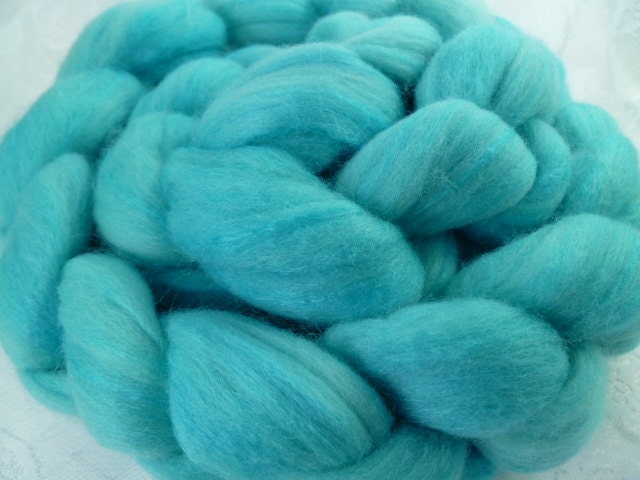 Polwarth Silk blend spinning fiber: Mermaid 4 oz hand dyed roving