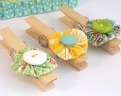 Summer Yoyo Flower Decorated Clothes Pegs, Fabric yoyo pegs, Peg Bookmarks - Set of 3