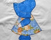 Beautiful Applique & Embroidered SUNBONNET SUE 12" Quilt Block Square No. 26