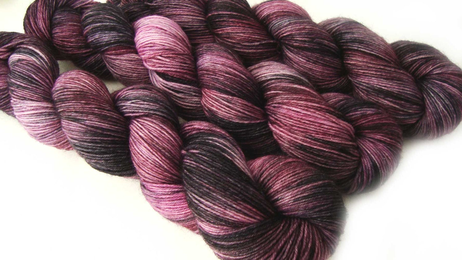 wool nylon sock yarn SABOTAGE fingering weight 3.5oz / 460 yards