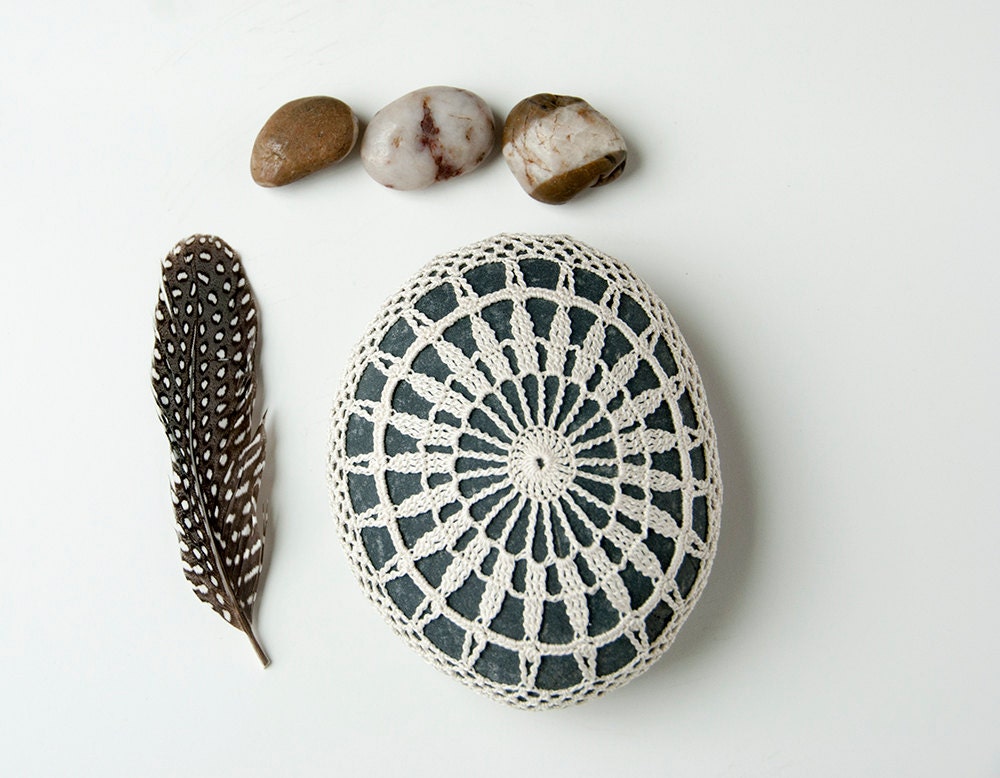 crochet lace stone // rustic beach // river rock //  bowl element // art object // gift for the home // wedding decor