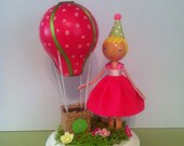 Hot air balloon cake topper