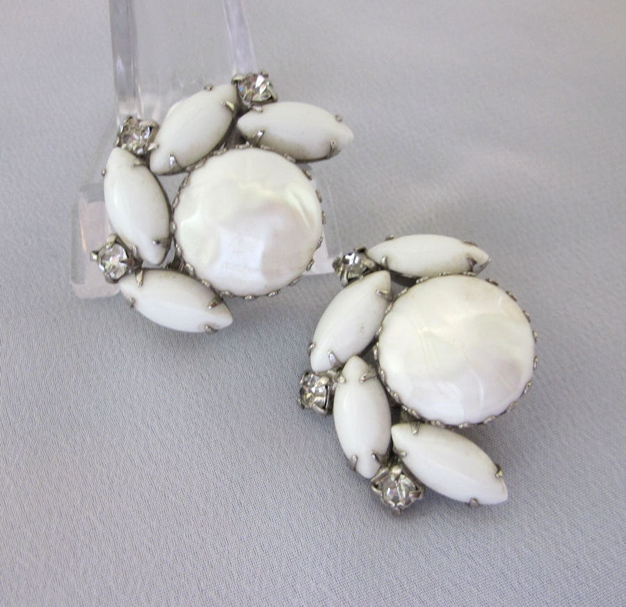 White Milk Glass Clip On Earrings, Vintage Rhinestone Earrings, Bridal Earrings, Wedding Jewelry - JryenDesigns