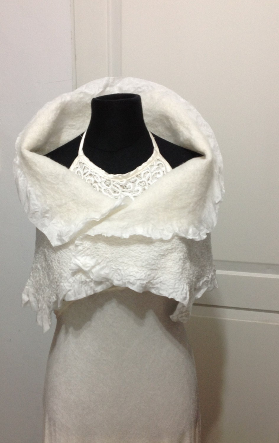 Bridal Shawl Shrug Ivory silk felted Bridal Wedding Lace Wrap Stole