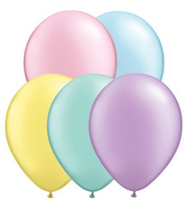 Pastel Ballons & Tassels