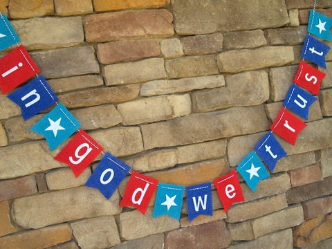 In God We Trust Burlap Patriotic Banner Il_170x135