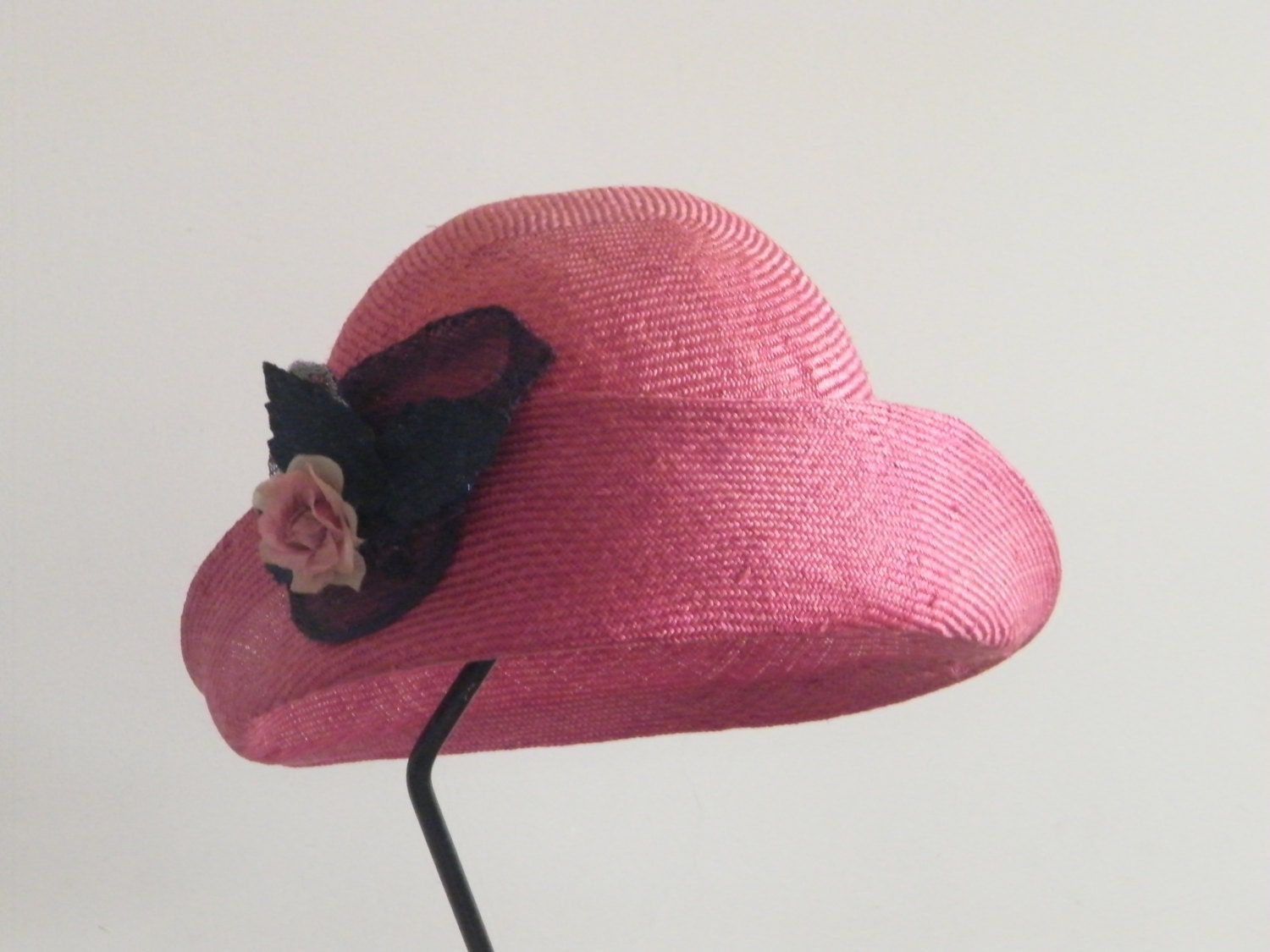 Pink straw summer hat for large head - Downton Abbey cloche hat for women Israel -  vintage style 20's handmade dress hat