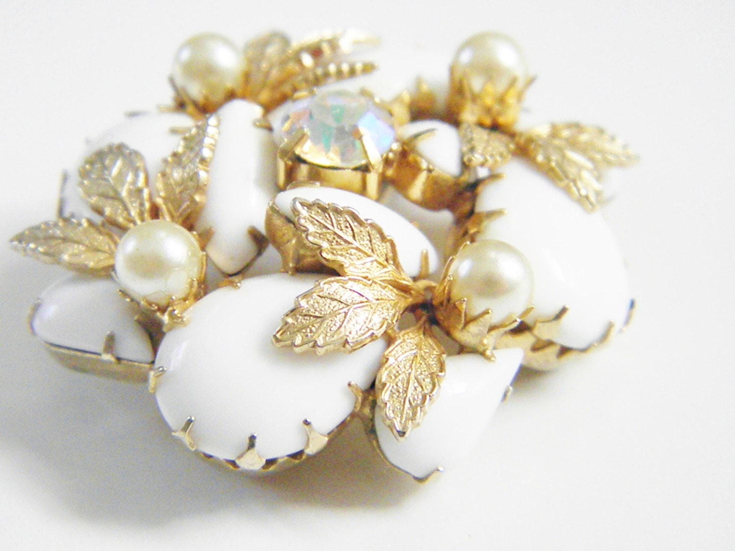 Vintage Juliana Milk Glass Cabochon Rhinestone Brooch
