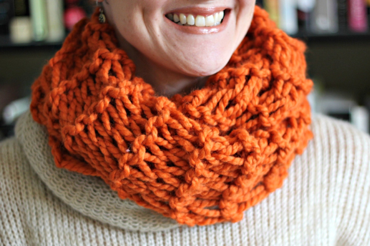 Cowl on Me - Pumpkin Simple Infinity Cowl