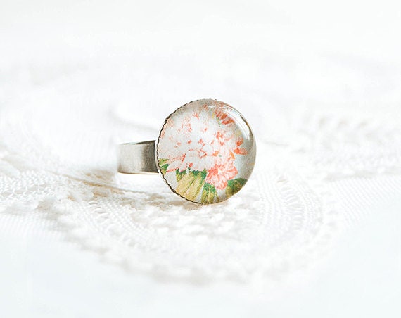 Small floral ring, flower jewellry, nature, garden, pink flower ring
