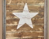 Barn Star - Distressed Wood Sign