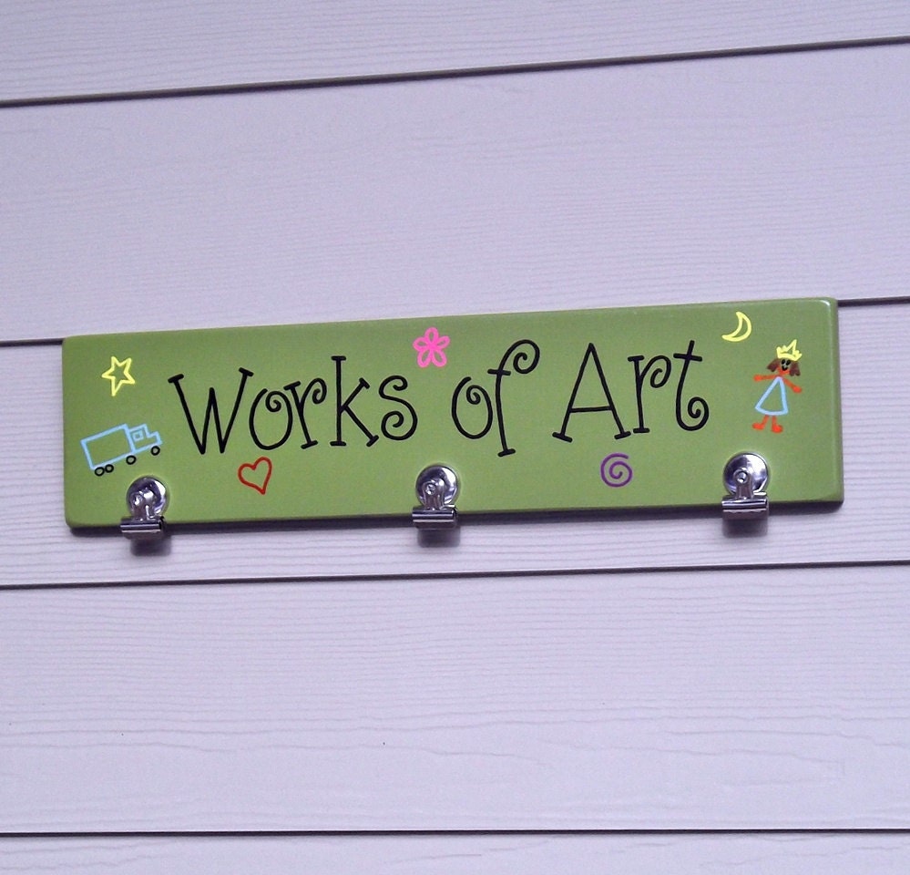 Childrens Artwork Hanger, Childrens Artwork Clipboard, Works of Art Display Board, Kids Artwork Display, Handpainted Wood Sign
