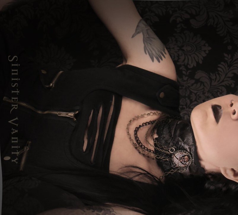 Steampunk Industrial Distressed Tattered Gothic Leather Choker Collar Skull Crossbones with Chains Jewelry Necklace