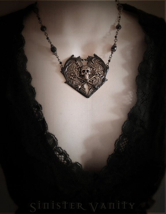 Gothic Necklace Steampunk Victorian Antiqued Brass Orante heart Skull Crossbones Onyx Beadwork Necklace Jewelry