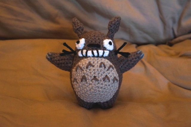 My Neighbor Totoro Brown Large Totoro Crochet Doll/Stuffed Animal Amigurimi (mini version)