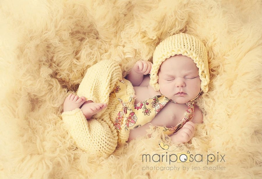 Bonnet and Pant Set