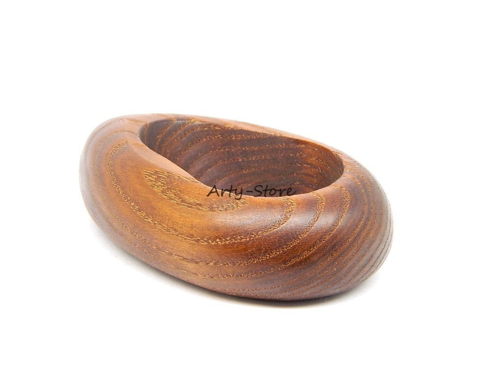 Wooden Desktop Pipe Stand Rack Holder Display  "The Ring" for single tobacco smoking pipes, Great pipesmoker Gift
