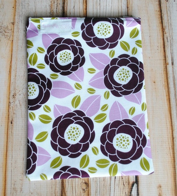 Small Wet Bag- Large Reusable Snack Bag with zipper closure 8"x10" Lavender Garden- Swim Bag, Wet Bag, Snack bag, Make up bag