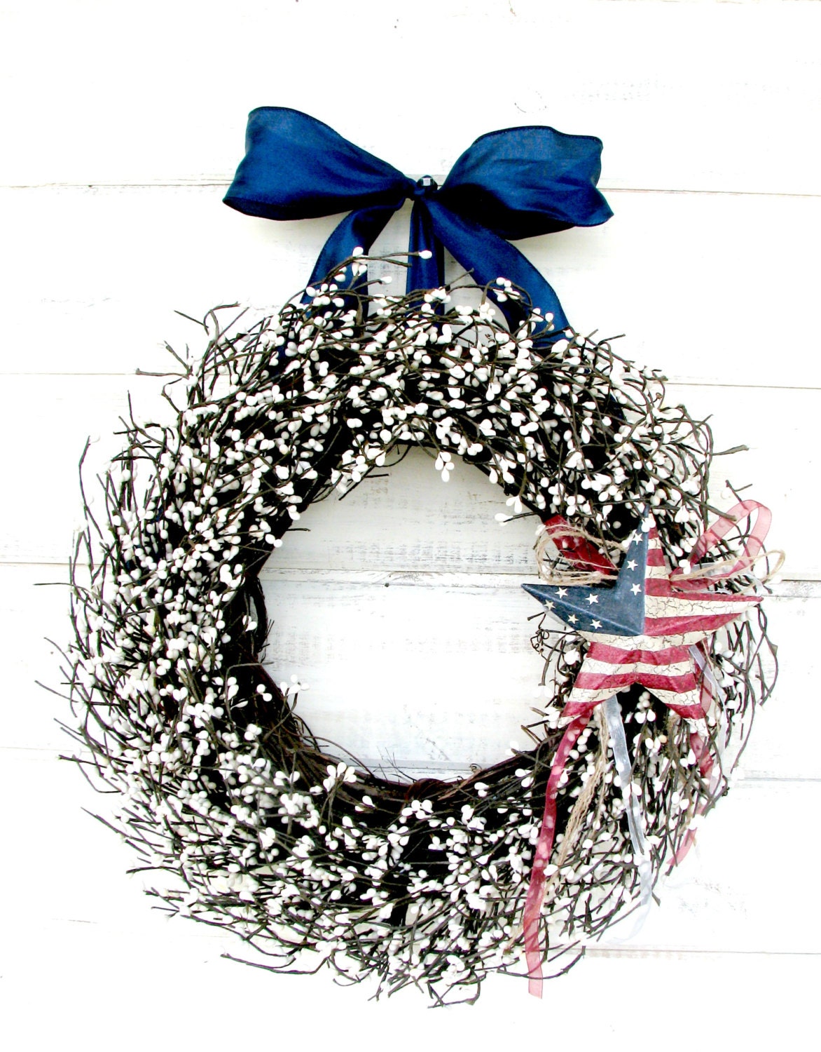 4th of JULY White Berry Wreath-Rustic Summer Wreath-July 4th Door Decor-Patriotic Wreath-Scented Baked Apple Pie-Choose Scent and Ribbon