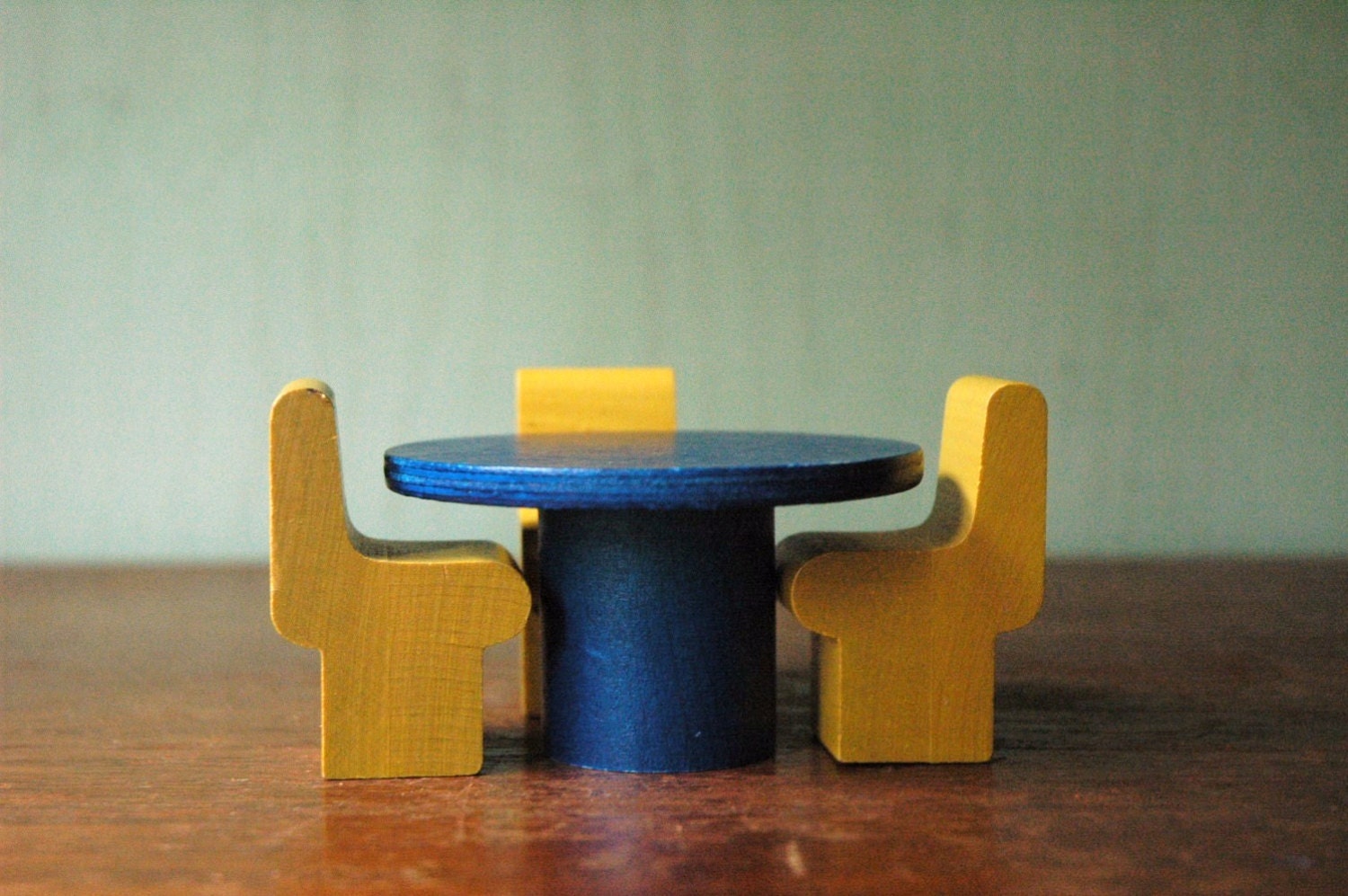 Mid Century Modern Creative Playthings Dollhouse Furniture - Danish Modern Table And Chairs Toy Set