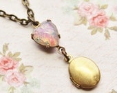 Vintage Fire Opal Locket Necklace, Vintage Heart Glass Opal, Brass Locket, Keepsake, Harlequin Opal, Birsthone, Pink Opal
