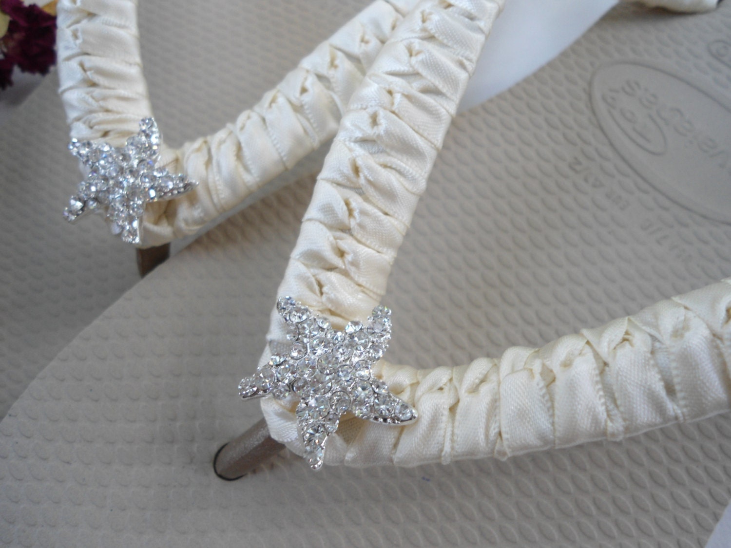 Wedding Shoes Decorated Nude flip flops, ivory bridal flip flops, baby starfish, beach wedding flip flops, Sand ADRIANA'S WRAPPING