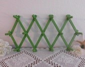 Green Wood Peg Rack Key Hook Jewelry Belt Kitchen Towel Holder Organizer Hat Hanger Accordian Vertical Horizontal Home Decor Gift