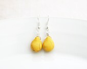 Yellow drop earrings  Silver and yellow turquiose. Silver french hook. Ready to ship. Honey earrings. Yellow gemstone earrings