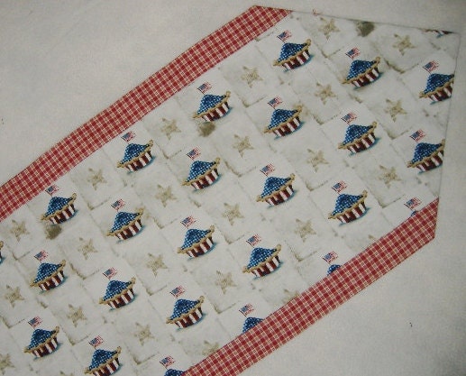 Table Runner American Pie Patriotic Red White  Blue Tabletop Dining